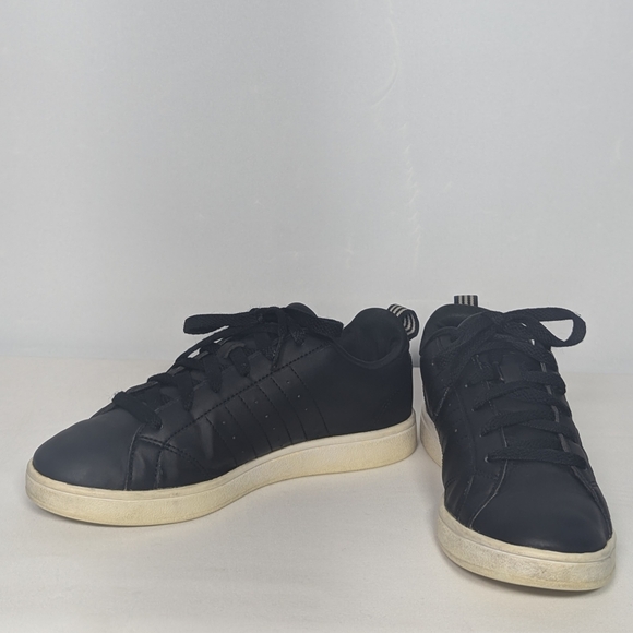 NEW adidas Womens VS Advantage Leather Sneaker 7 black/black - Picture 2 of 4